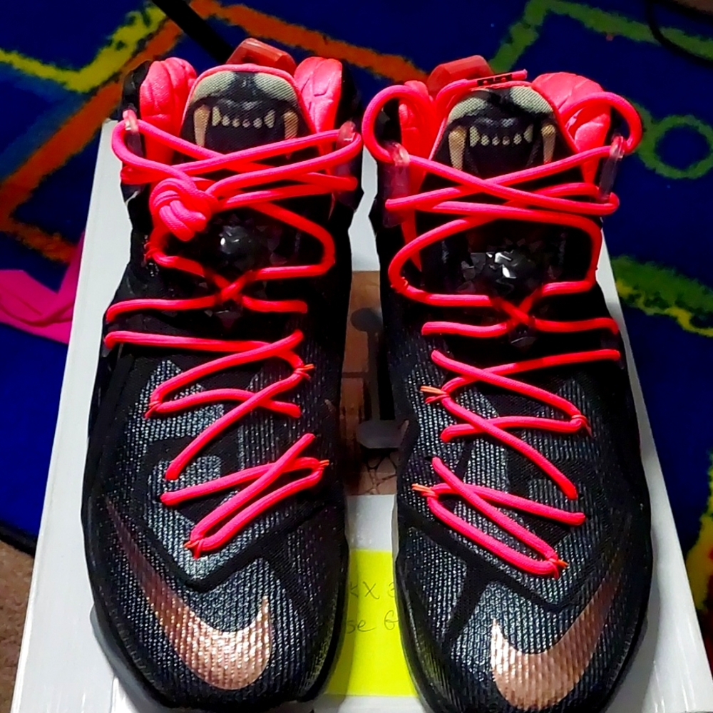 Lebron Xll rose gold